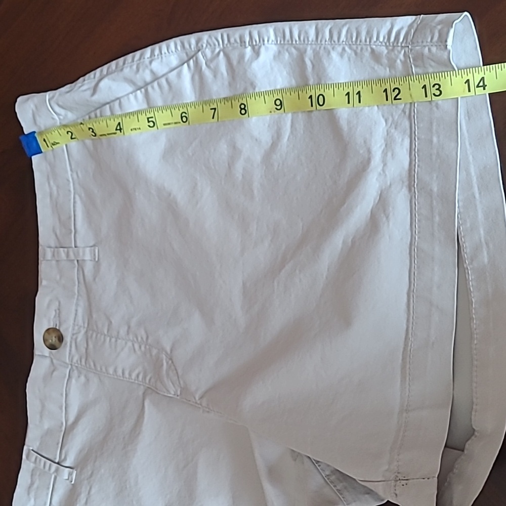 Ladie's Shorts ❤️ - Picture 3 of 6